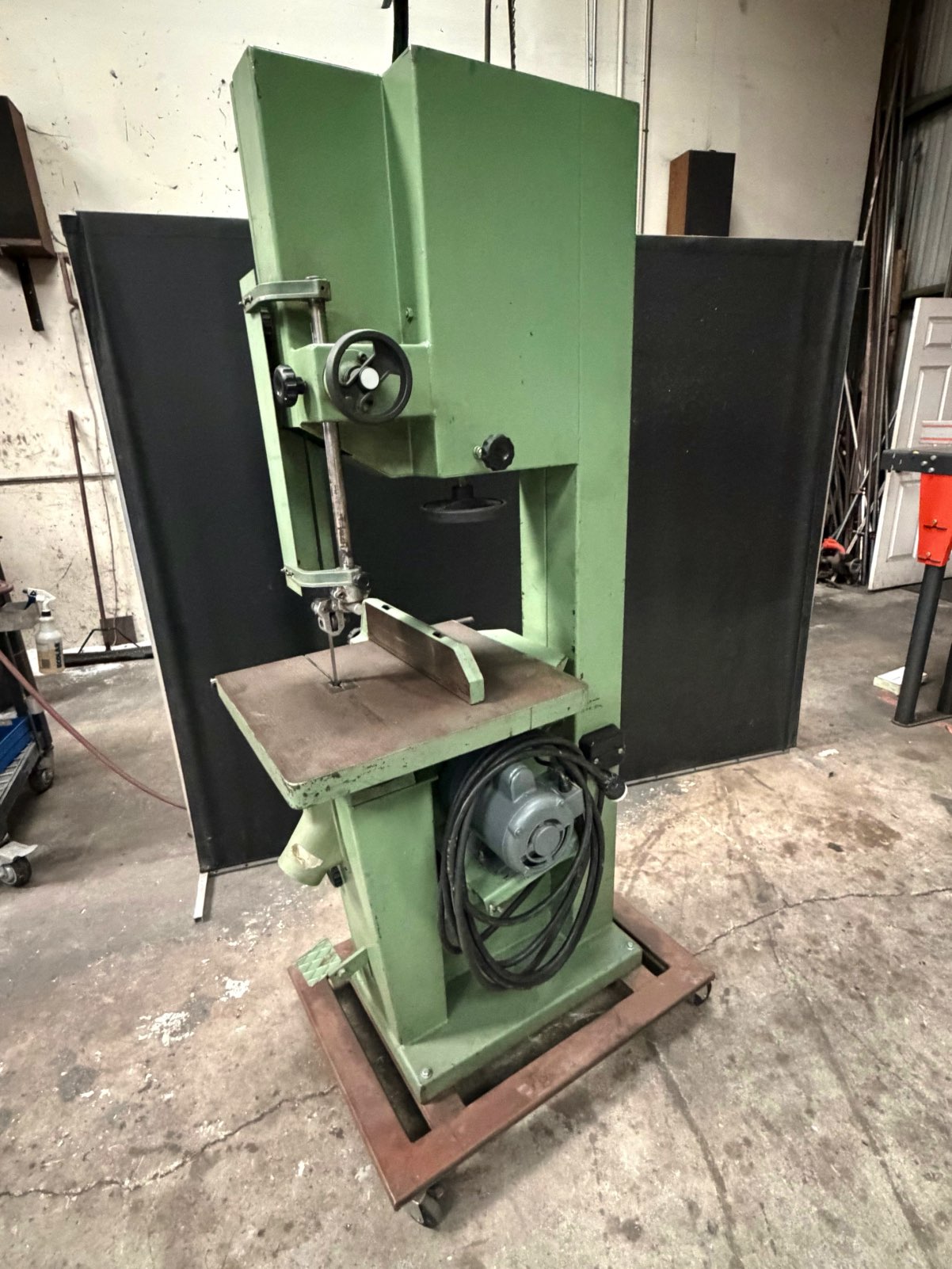 Front angled view of the Eurosaw industrial vertical wood bandsaw