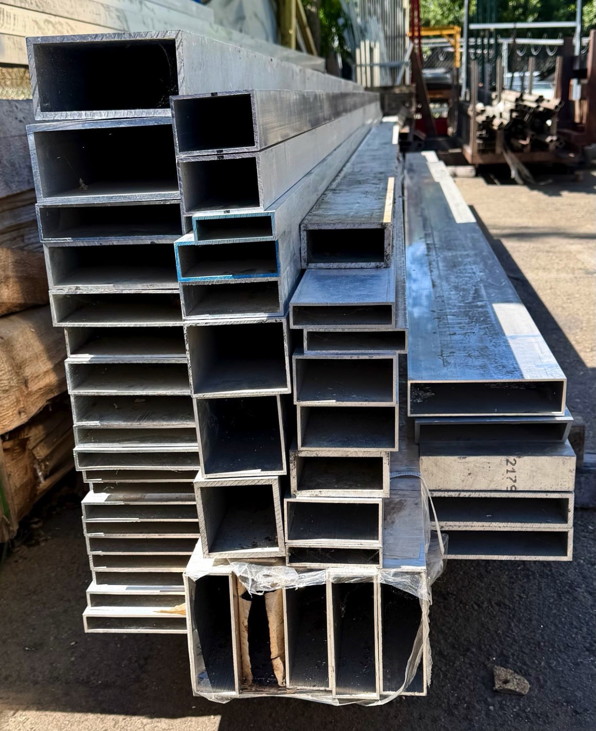 Additional rectangular and square aluminum sections