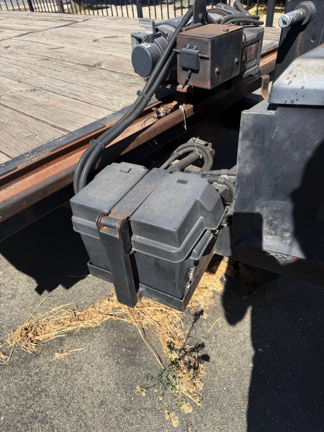 Trailer battery boxes and wiring