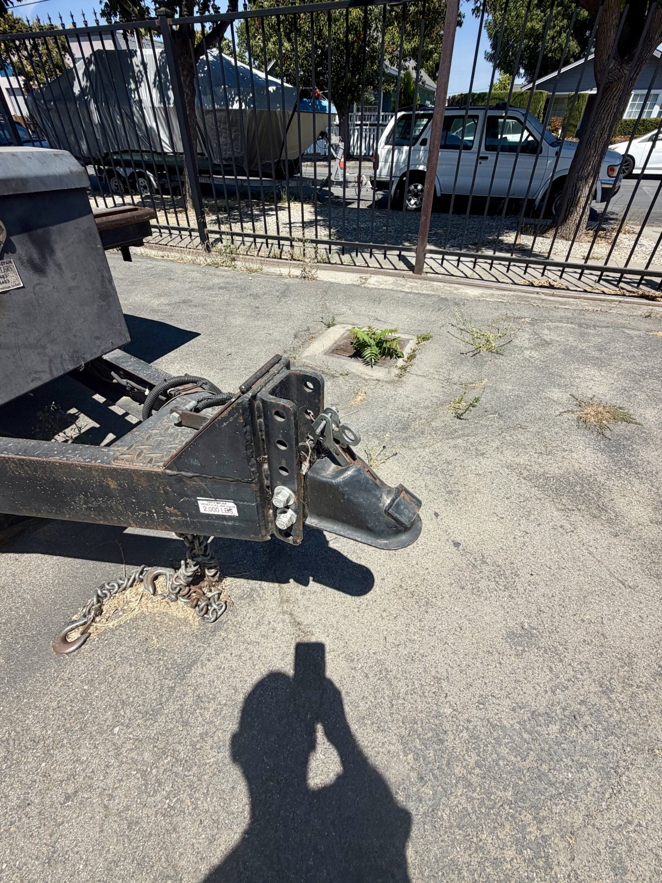 Close view of the adjustable trailer hitch